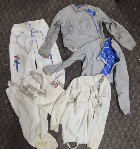 Lot used fencing gear - lot,